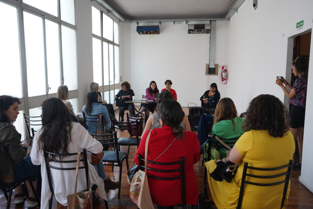 Realizamos el taller para periodistas sobre la XV CRM y el Foro Feminista